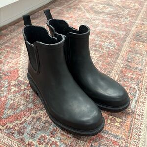 Madewell Women's Sleek Black Rain Boots